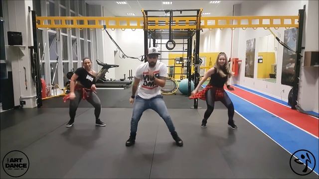 SOLO YO - CNCO - Coreografia l Cia Art Dance l Zumba® смотреть онлайн