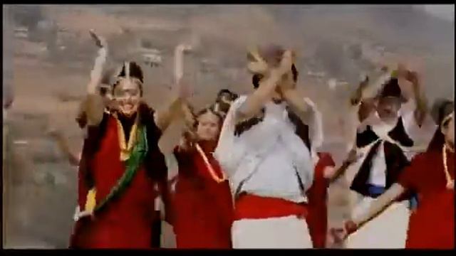 Khadga Garbuja, Bhabindra Chhantyal, Devi Gharti and Mina Garbuja - Shir Phool Maya смотреть онлайн