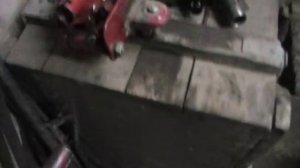 Домкрат подкатной не держит......