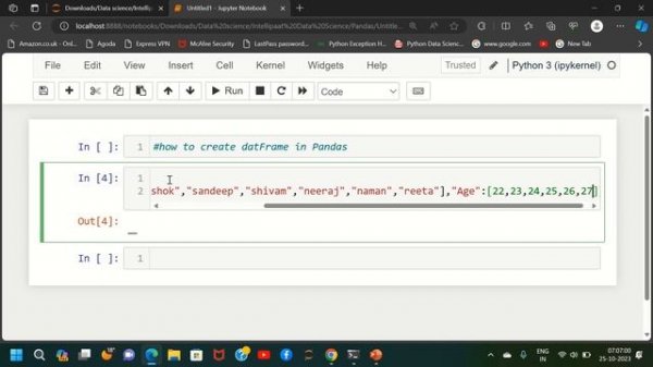 Python Pandas create DataFrame