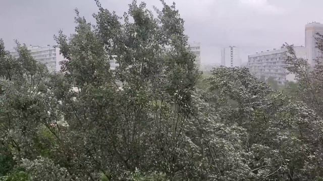 ГРОЗА В МОСКВЕ смотреть онлайн