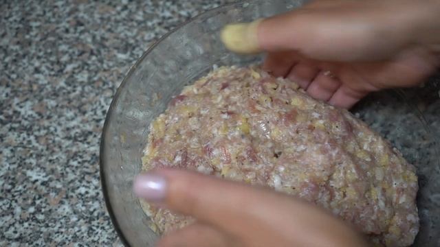 Котлеты фаршированные грибами и сыром. Простой рецепт очень вкусного блюда смотреть онлайн