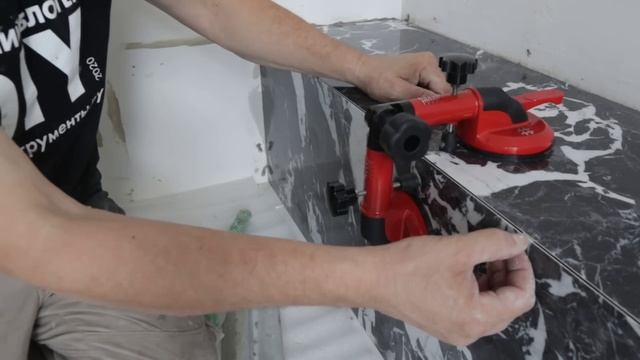 Новые ФИШКИ для ускорения работ с большой плиткой... смотреть онлайн