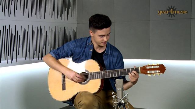 Deluxe Classical Guitar By Gear4music смотреть онлайн