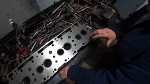 Ремонт головок блока цилиндров  двигателя ЯМЗ 238.