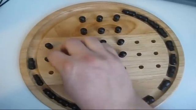Peg Solitaire - the symmetric solution смотреть онлайн