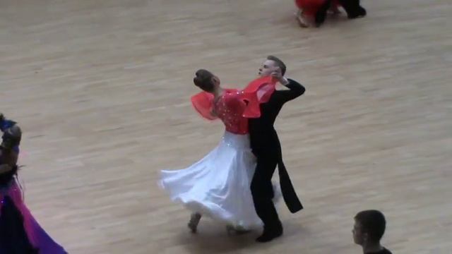 Первенство ЦФО Юниоры-2 Стандарт Финал Вальс Сергеев Дмитрий - Калинченко Мария смотреть онлайн