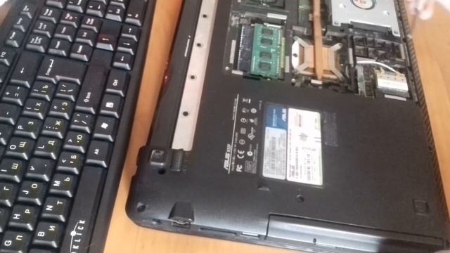 Подключение (установка, замена) дисковода ПК. Замена дисковода ноутбука. смотреть онлайн