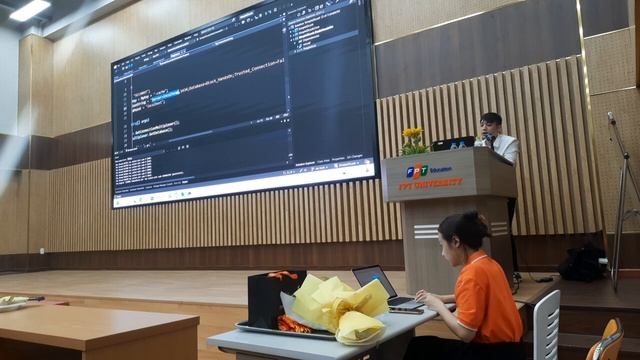 FPT University 23/02/2023 - Hội thảo Distributed Lock Manager with Redis смотреть онлайн