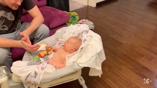 80 День: кресло качалка для новорожденных