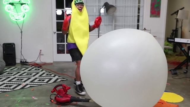 Don't Try To Pop a Giant Weather Balloon ~ Pop смотреть онлайн