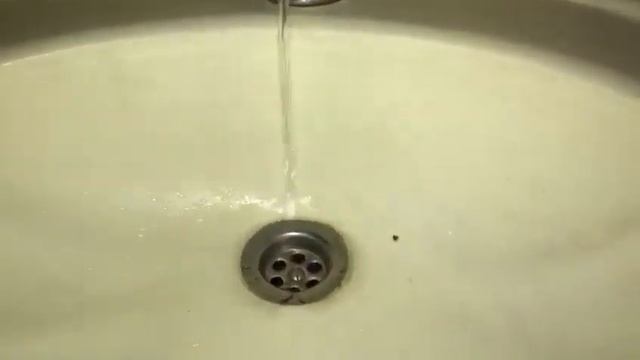 Вода в гараже от водяной помпы