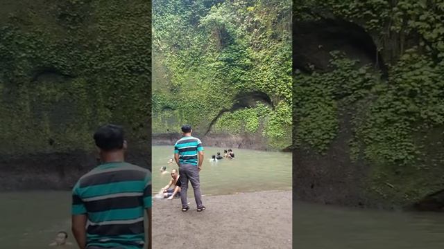 Tibumana Waterfall. Gianyar, Bali, Indonesia. смотреть онлайн