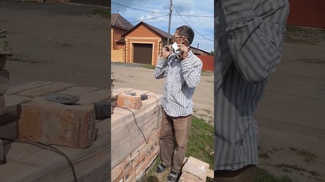 Забор из кирпича б/у с расшивкой швов. День второй смотреть онлайн