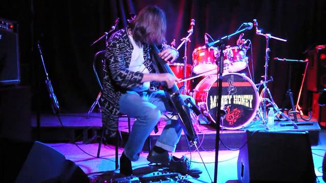 Илья Карташов (виолончель)19/08/23 "Money Honey" (Август памяти. Цой, Свин, Майк) смотреть онлайн