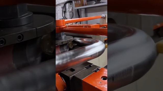 Гибка нержавеющей трубы на трубогибе CANSA NC 76 смотреть онлайн