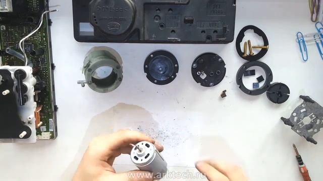 Ремонт вакуумного насоса Mercedes W210 / Замена моторчика в ЦЗ Mercedes W210.