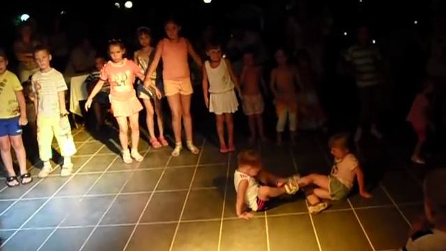 ТАНЕЦ ДЕТСКИЙ-HOOLIGAN смотреть онлайн