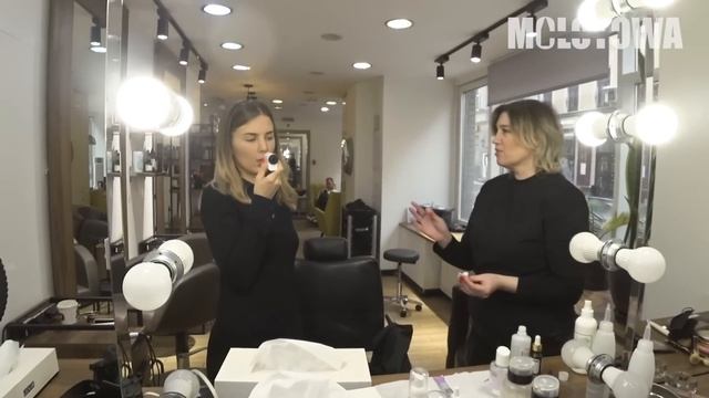 МОЛОТОВА СТАЛА ТРЕШ МАСТЕРОМ! / Я ПРОБУЮ РАБОТАТЬ БРОВИСТОМ / Треш-салон Молотова