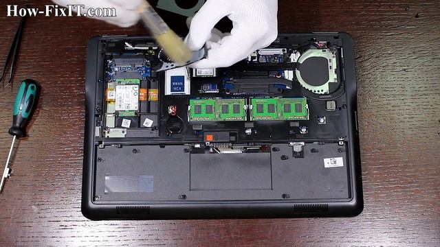 Dell Latitude E7450 Disassembly and Fan Cleaning смотреть онлайн