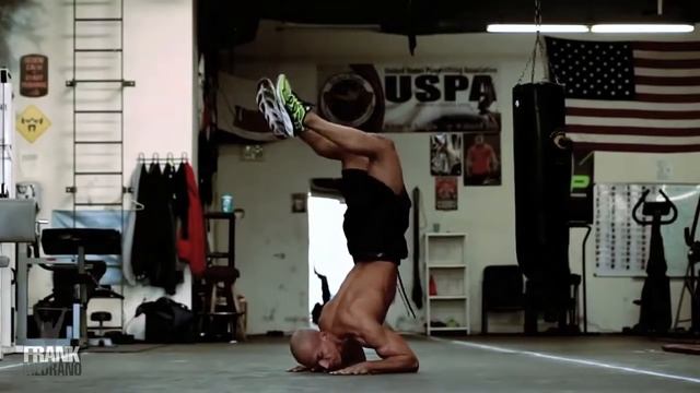 Франк Медрано-Безумные супер тренировки Workout! смотреть онлайн