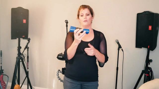 Gear Every Lead Singer Should Own and Master (Gifts for Singers) смотреть онлайн