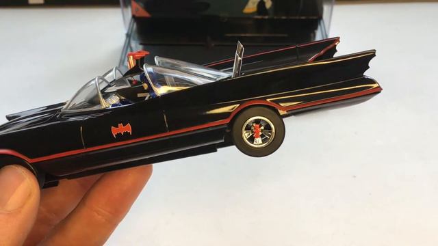 Scalextric 1966 Batmobile Review | Batman & Robin Classic Television | Slot Car Racing смотреть онлайн