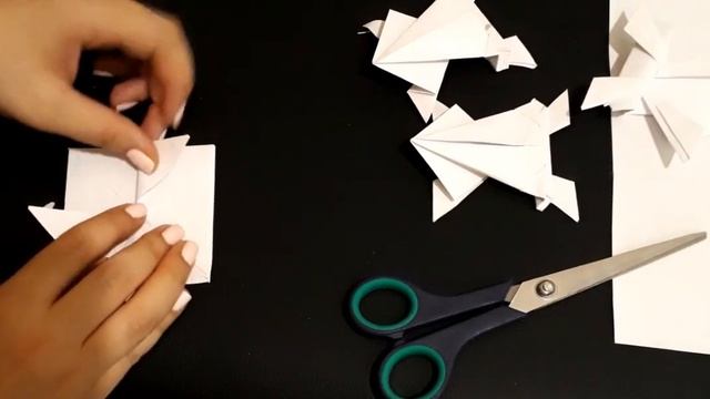 жабка ,лягушка из бумаги оригами . ПОДЕЛКИ из БУМАГИ смотреть онлайн
