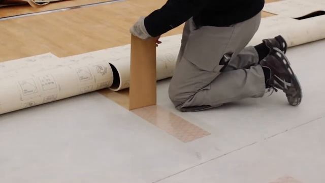 Tarkett Sports Install Series - How to install Omnisports Flooring using the GreenLay Method смотреть онлайн