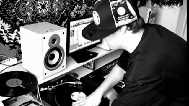 KICHA-SCRATCH WITHOUT CROSSFADER смотреть онлайн