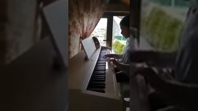 Хаслингер - "Сонатина До мажор", 1 ч. смотреть онлайн