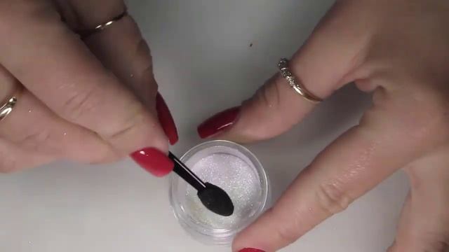 Sally Hansen Salon Chrome Demo