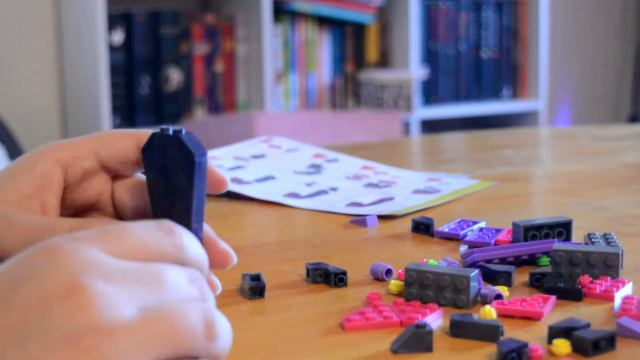 Trying a Monster High Toy - Mega Construx смотреть онлайн