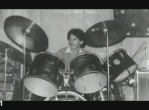 группа Жар-Птица - Вне закона!