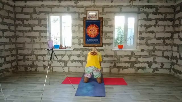 Утренняя йога 035 "Пробуждение энергии Солнца" смотреть онлайн