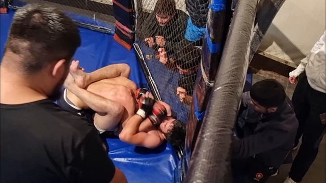 Новый бой Суюн Уулу Мухаммад против Рахимжонов Косимжон смотреть онлайн