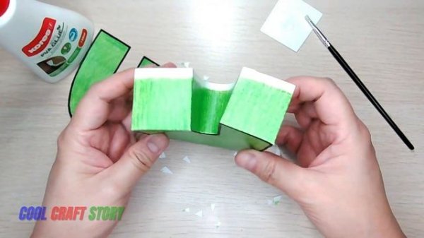 Cool Craft | Paper Alphabet Lore U