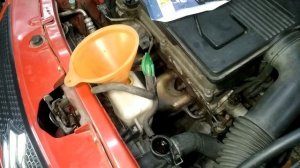 こんにちは Замена антифриза + Suzuki SX4 ??