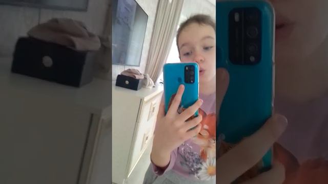 не верьте ему отписывайтесь хоть это было один год назад но это город Я знаю!!! смотреть онлайн