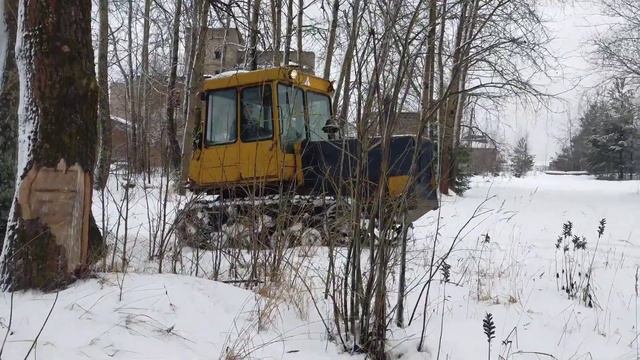 газ 66 самосвал с дровами жёстко увяз (буксует) в снегах #gaz66 #газ66