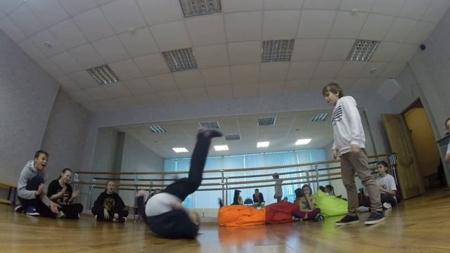 Полина vs Никита | Новогодний батл 2016 | 1/4 breaking advanced смотреть онлайн