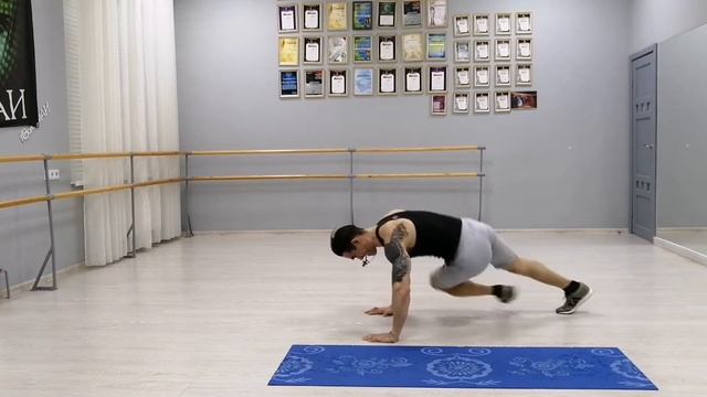 Мини тренировка для пресса и всего кора смотреть онлайн