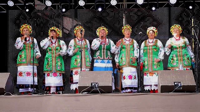 ЇДУТЬ КОЗАЧЕНЬКИ Народний фольклорний колектив "ЧЕРВОНА КАЛИНА" смотреть онлайн