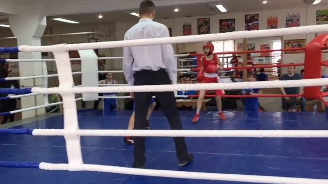 НОКАУТ В 12 ЛЕТ ГОРОШИЕ ПОПАДАНИЯ! смотреть онлайн