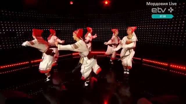 Мордовский народный танец " Вихлявицы " смотреть онлайн