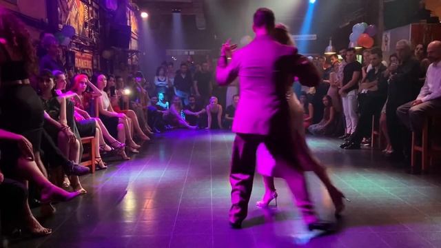 Katerina Zak & Max Izvekov, “Tiny” Osvaldo Pugliese/Milonga A La Parrilla/Buenos Aires, 2020 смотреть онлайн