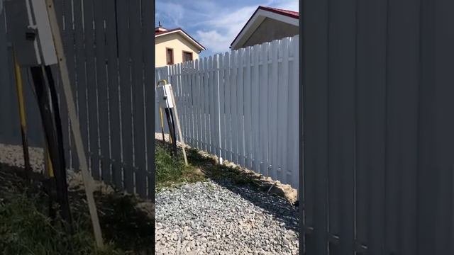 Монтаж забора из штакетника смотреть онлайн
