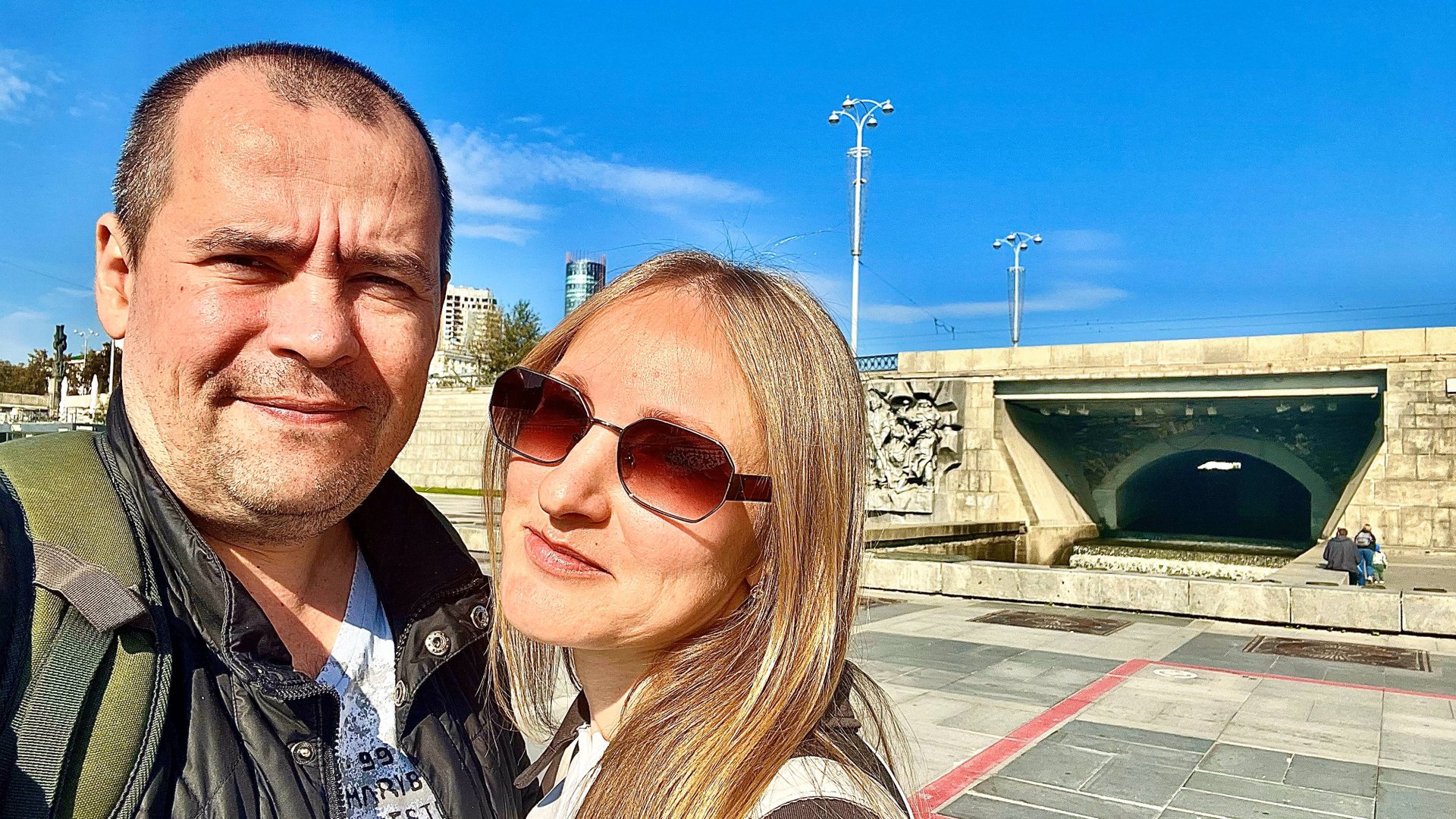 Поездка в Екб - прогулка по Плотинке, выставка Ручного Ремесла и Ярмарка в Центре! Субботы 🤝 смотреть онлайн