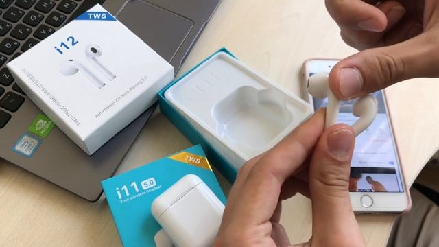 КАК ПОДКЛЮЧИТЬ СЕНСОРНЫЕ БЛЮТУЗ НАУШНИКИ i11 и i12? ОБЗОР AIRPODS КОПИЯ смотреть онлайн
