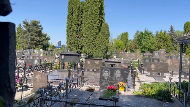 18.05.22 ВЛАДИКАВКАЗ ☀️Давайте вместе делать добрые дела. #кладбище #россия смотреть онлайн